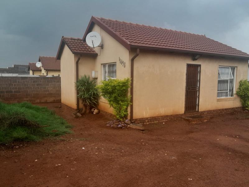 2 Bedroom Property for Sale in Braamfischerville Gauteng