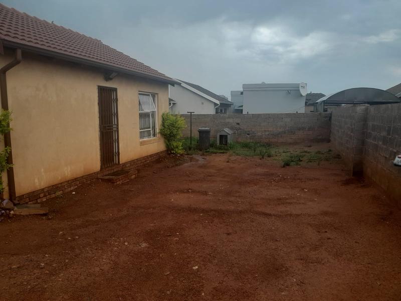2 Bedroom Property for Sale in Braamfischerville Gauteng
