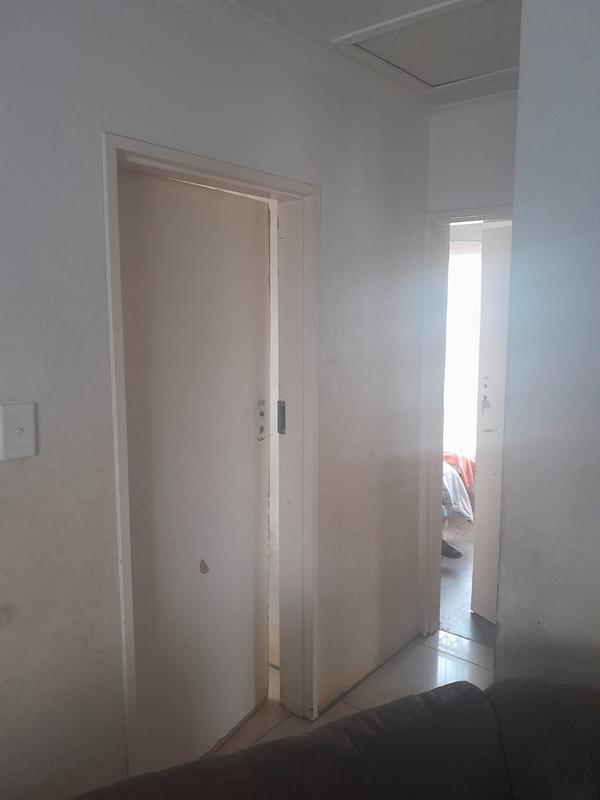 2 Bedroom Property for Sale in Braamfischerville Gauteng
