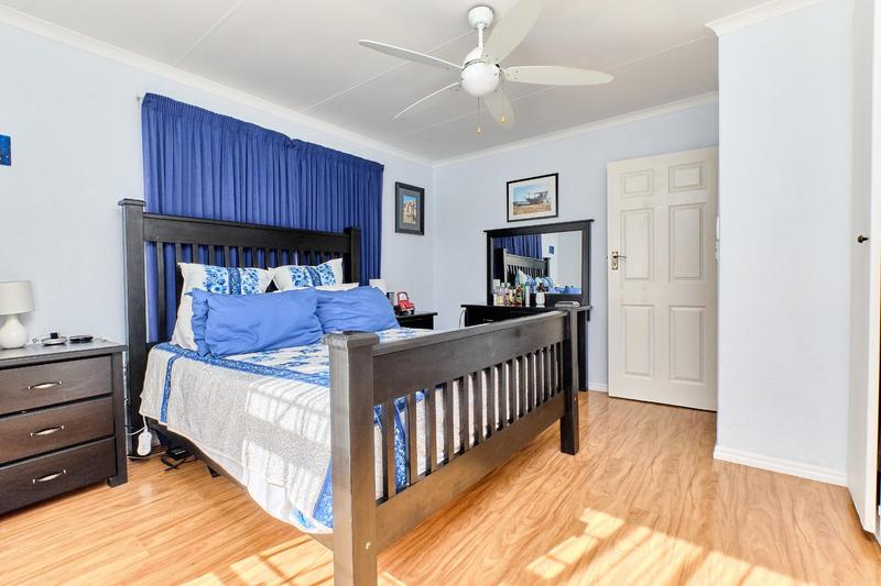To Let 2 Bedroom Property for Rent in Carenvale Gauteng