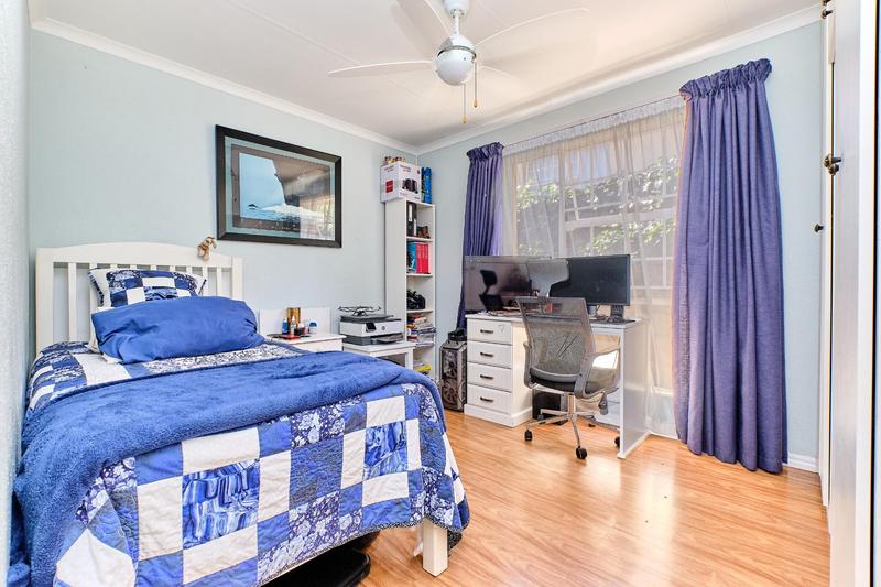 To Let 2 Bedroom Property for Rent in Carenvale Gauteng