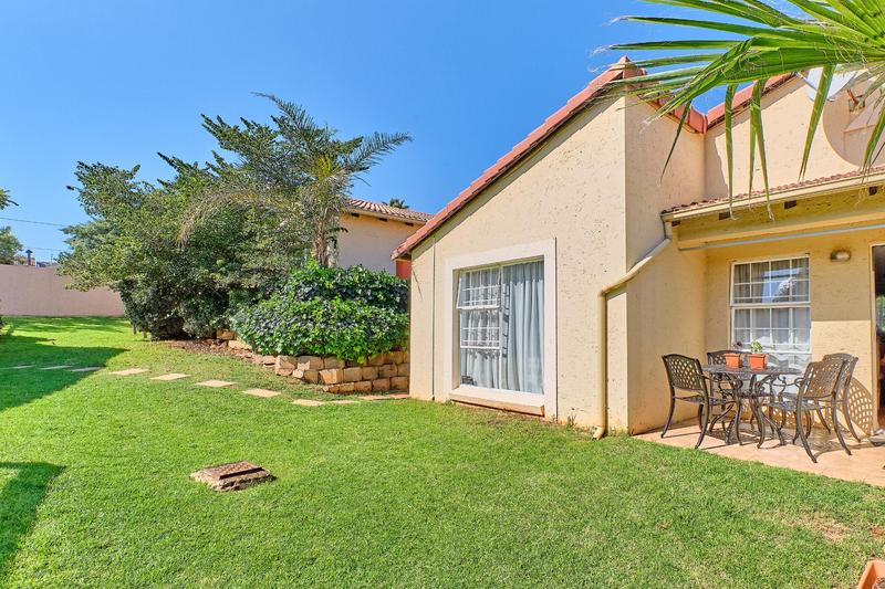 To Let 2 Bedroom Property for Rent in Carenvale Gauteng