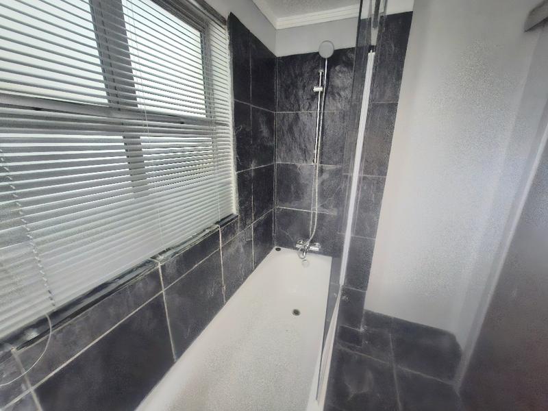 To Let 1 Bedroom Property for Rent in Sandton Central Gauteng