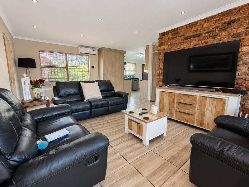 To Let 3 Bedroom Property for Rent in Edelweiss Gauteng