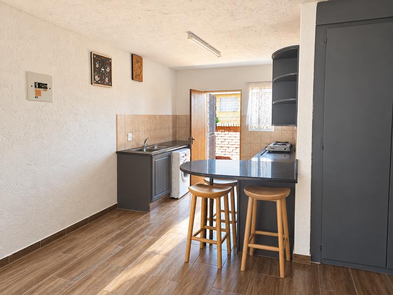 2 Bedroom Property for Sale in Kenleaf Gauteng
