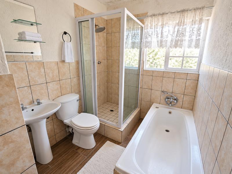 2 Bedroom Property for Sale in Kenleaf Gauteng