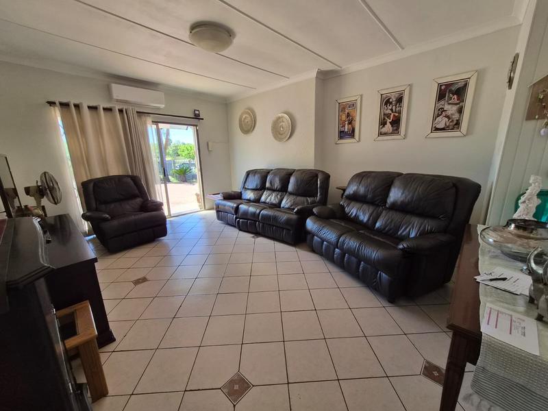 3 Bedroom Property for Sale in Verwoerdpark Gauteng