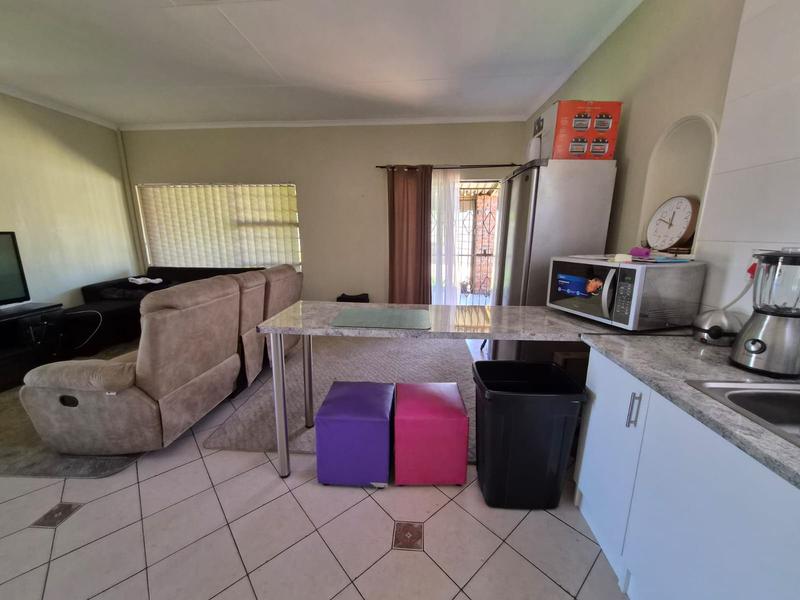 3 Bedroom Property for Sale in Verwoerdpark Gauteng