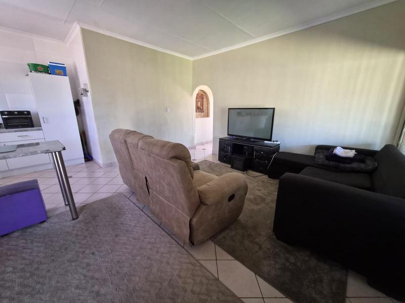 3 Bedroom Property for Sale in Verwoerdpark Gauteng