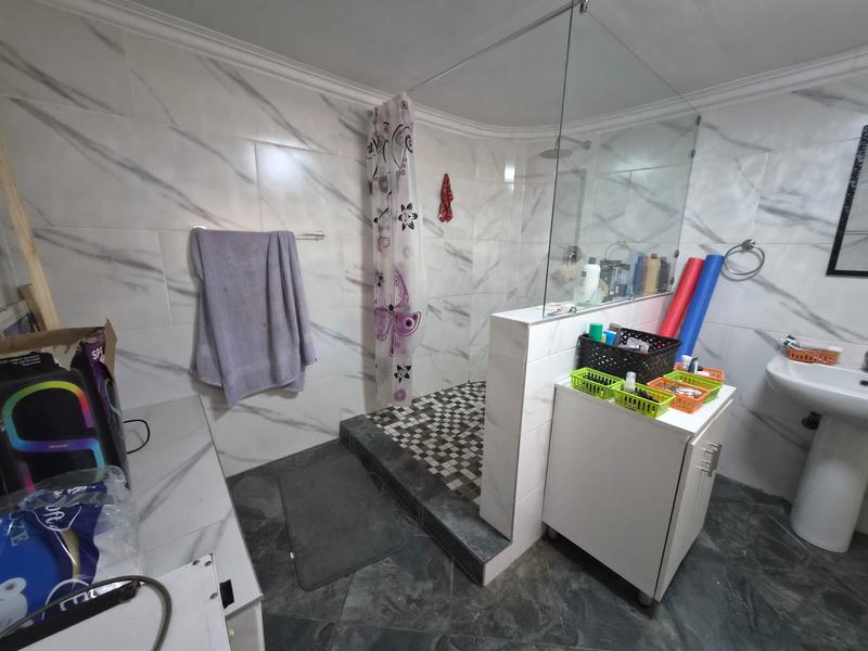 3 Bedroom Property for Sale in Verwoerdpark Gauteng