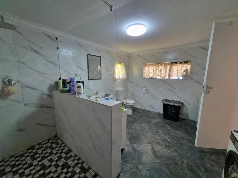 3 Bedroom Property for Sale in Verwoerdpark Gauteng