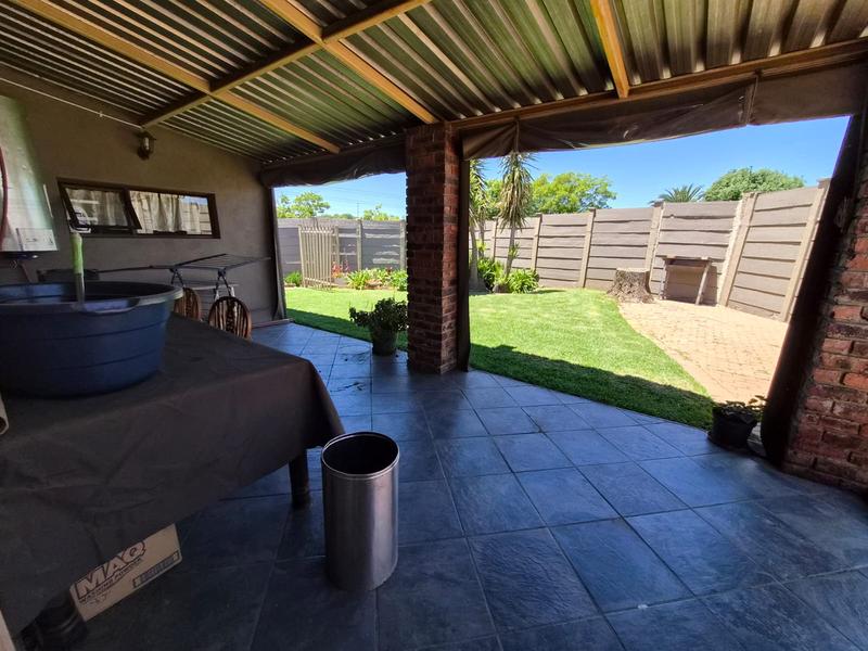 3 Bedroom Property for Sale in Verwoerdpark Gauteng