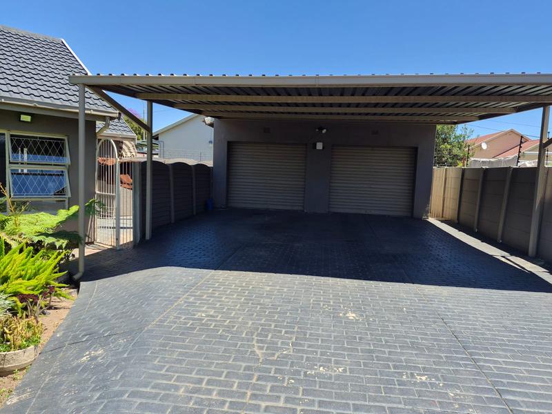 3 Bedroom Property for Sale in Verwoerdpark Gauteng
