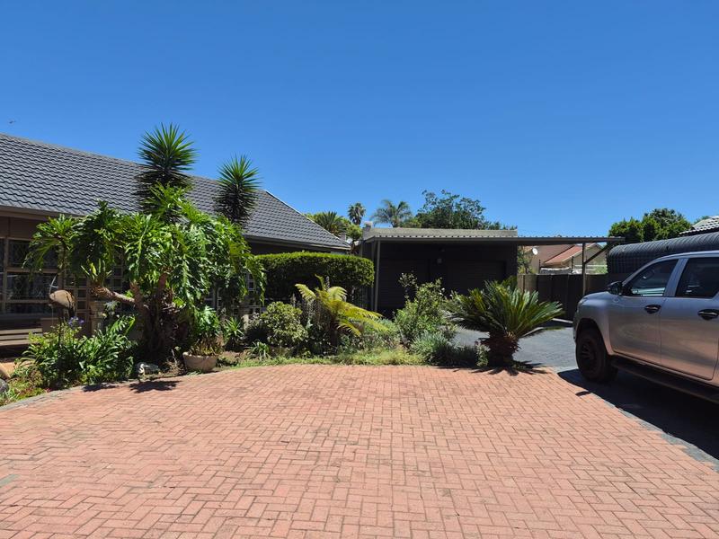 3 Bedroom Property for Sale in Verwoerdpark Gauteng