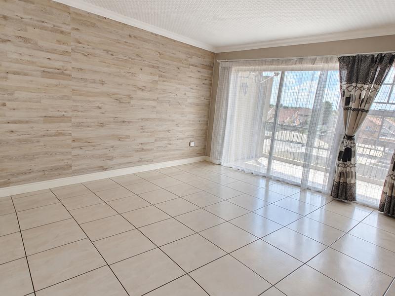 To Let 2 Bedroom Property for Rent in Sonneveld Gauteng