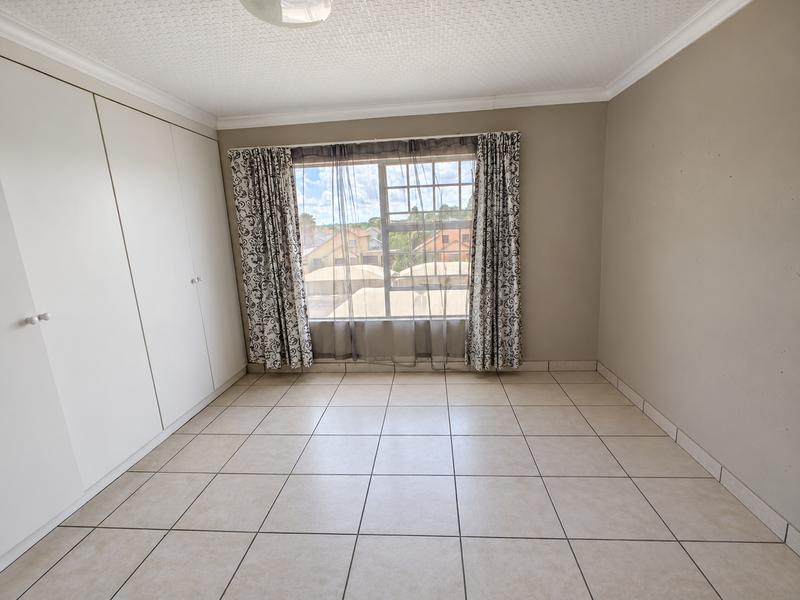 To Let 2 Bedroom Property for Rent in Sonneveld Gauteng