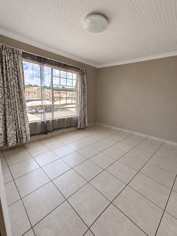 To Let 2 Bedroom Property for Rent in Sonneveld Gauteng