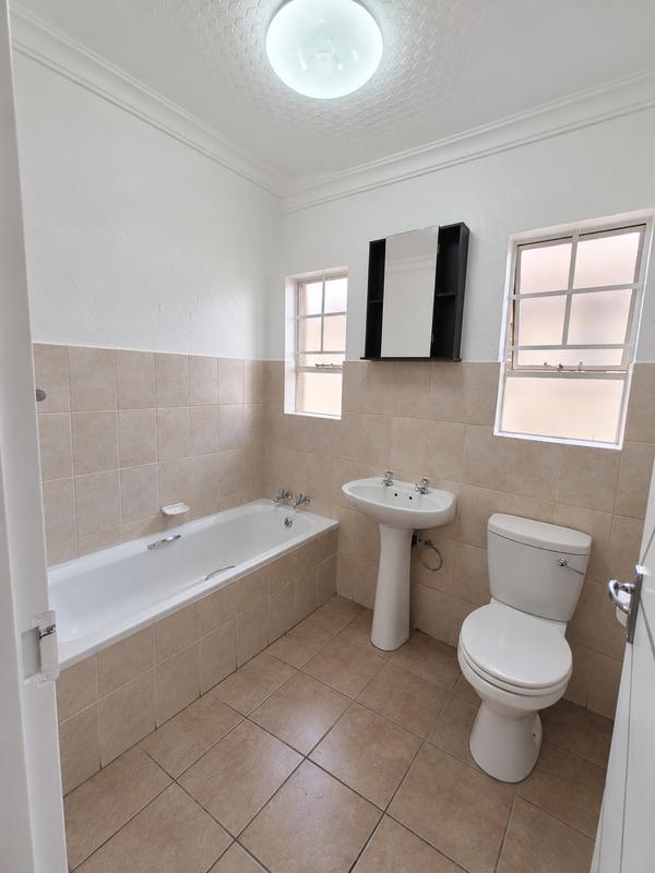 To Let 2 Bedroom Property for Rent in Sonneveld Gauteng