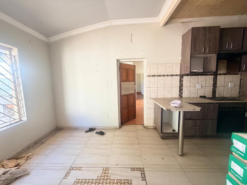 To Let 2 Bedroom Property for Rent in Erasmia Gauteng