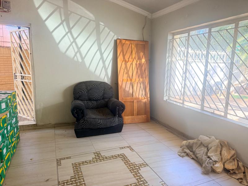 To Let 2 Bedroom Property for Rent in Erasmia Gauteng