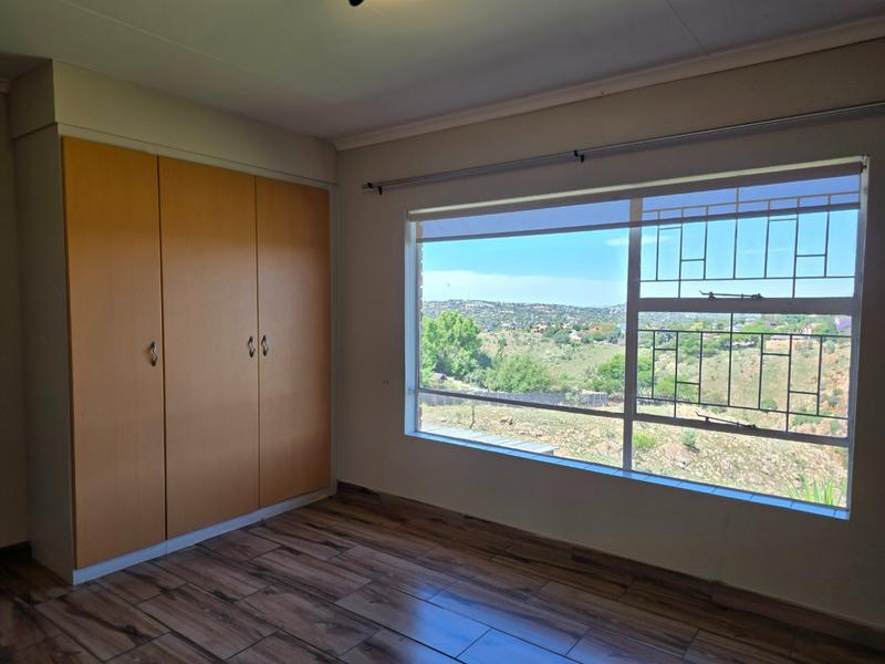 To Let 3 Bedroom Property for Rent in Rangeview Gauteng