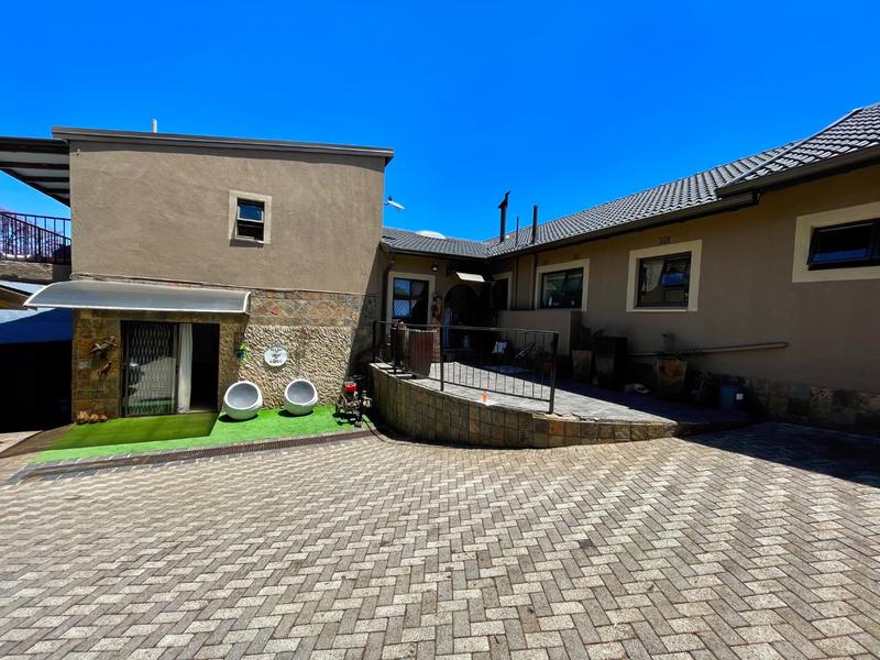 6 Bedroom Property for Sale in Kenmare Gauteng