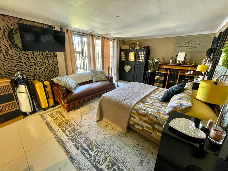6 Bedroom Property for Sale in Kenmare Gauteng