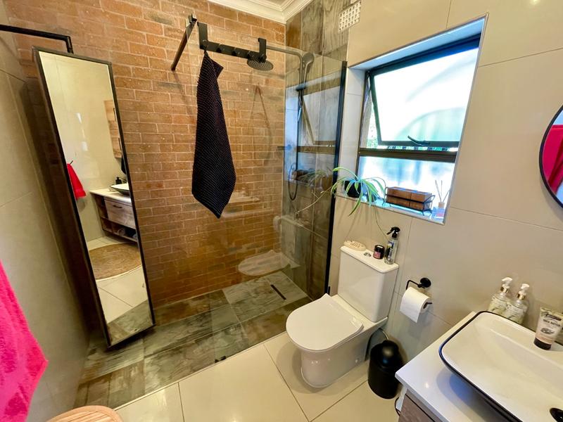 6 Bedroom Property for Sale in Kenmare Gauteng