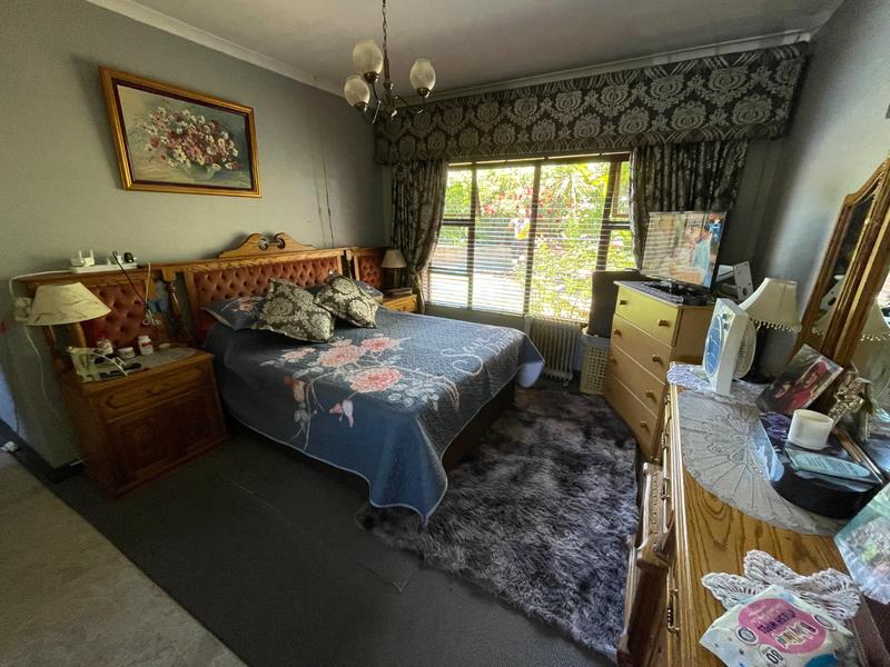 6 Bedroom Property for Sale in Kenmare Gauteng
