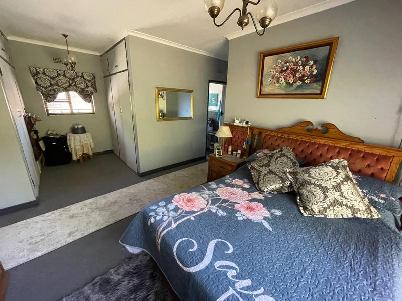 6 Bedroom Property for Sale in Kenmare Gauteng