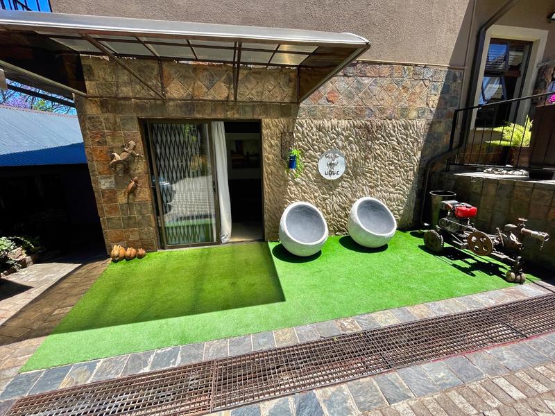 6 Bedroom Property for Sale in Kenmare Gauteng