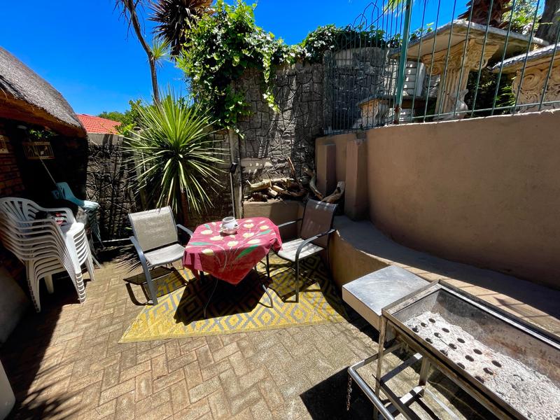 6 Bedroom Property for Sale in Kenmare Gauteng
