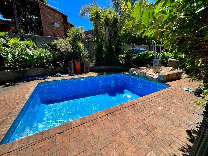 6 Bedroom Property for Sale in Kenmare Gauteng