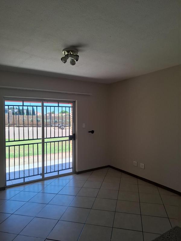 To Let 2 Bedroom Property for Rent in Stone Ridge Gauteng