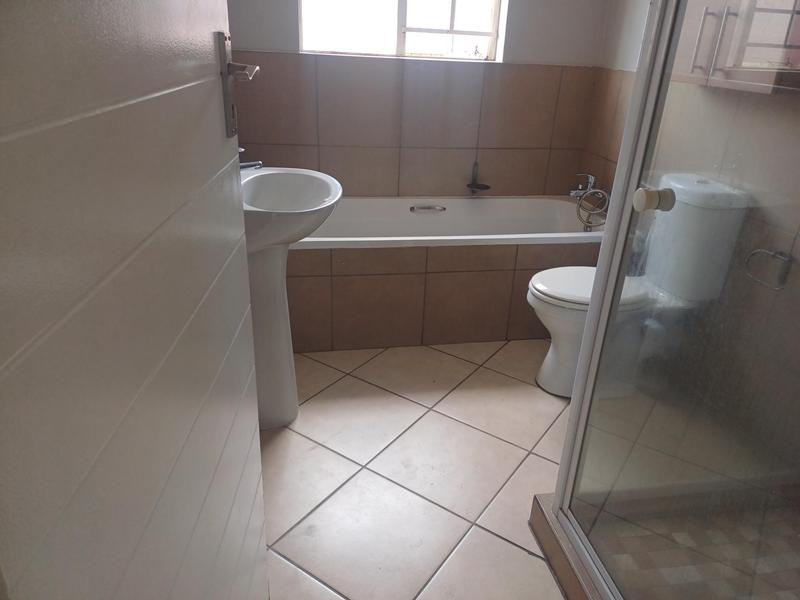 To Let 2 Bedroom Property for Rent in Stone Ridge Gauteng