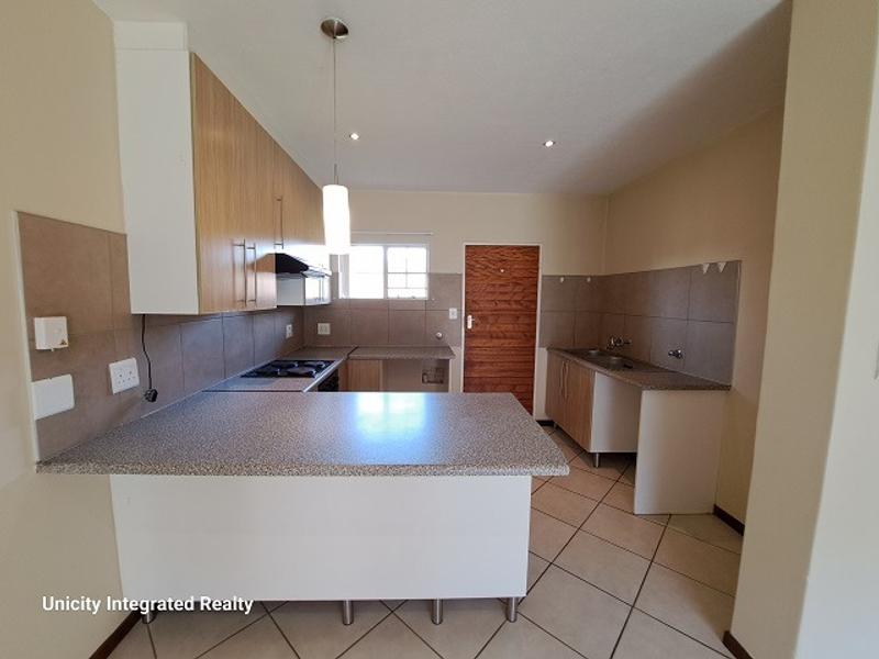 To Let 2 Bedroom Property for Rent in Stone Ridge Gauteng