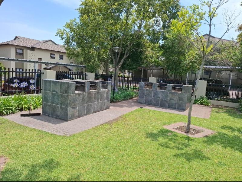 To Let 3 Bedroom Property for Rent in Fourways Gauteng