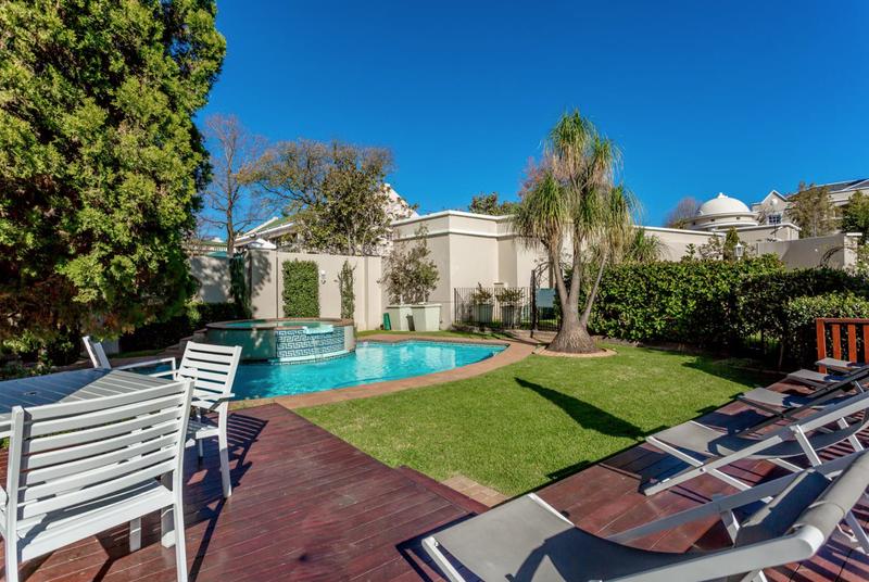 To Let 2 Bedroom Property for Rent in Sandown Gauteng