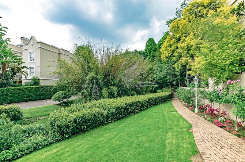 To Let 2 Bedroom Property for Rent in Sandown Gauteng