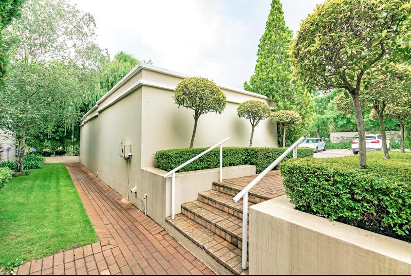 To Let 2 Bedroom Property for Rent in Sandown Gauteng