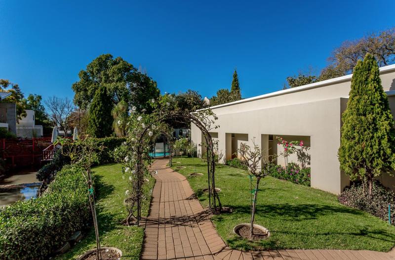 To Let 2 Bedroom Property for Rent in Sandown Gauteng