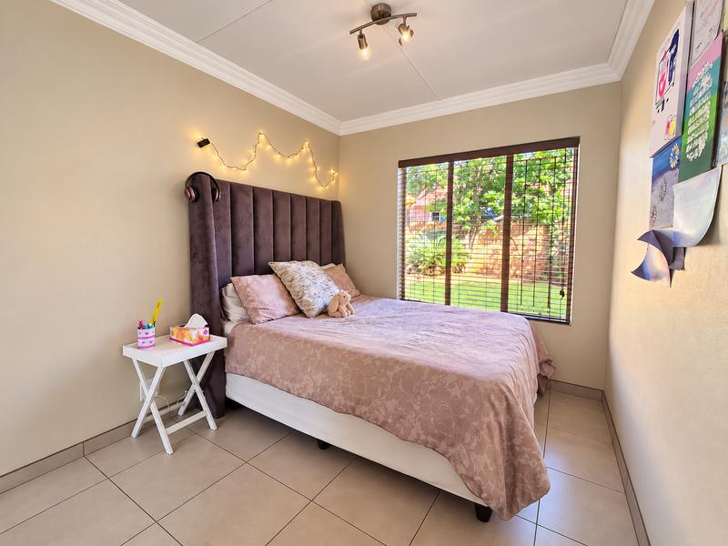 To Let 2 Bedroom Property for Rent in Die Hoewes Gauteng