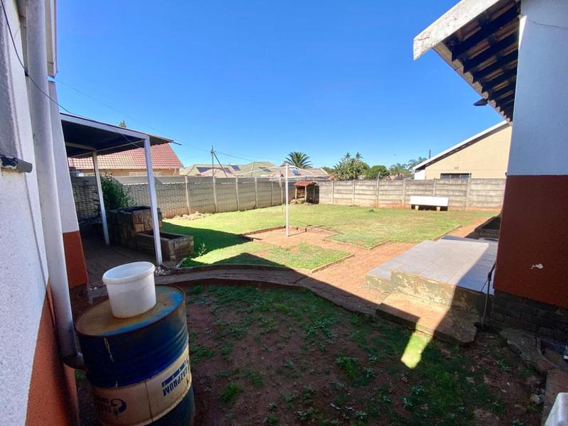 4 Bedroom Property for Sale in Krugersdorp North Gauteng