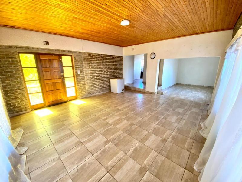 4 Bedroom Property for Sale in Krugersdorp North Gauteng