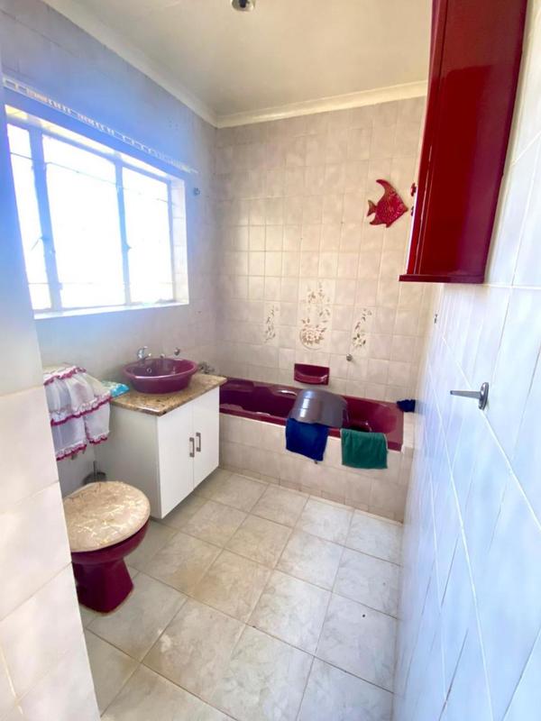 4 Bedroom Property for Sale in Krugersdorp North Gauteng