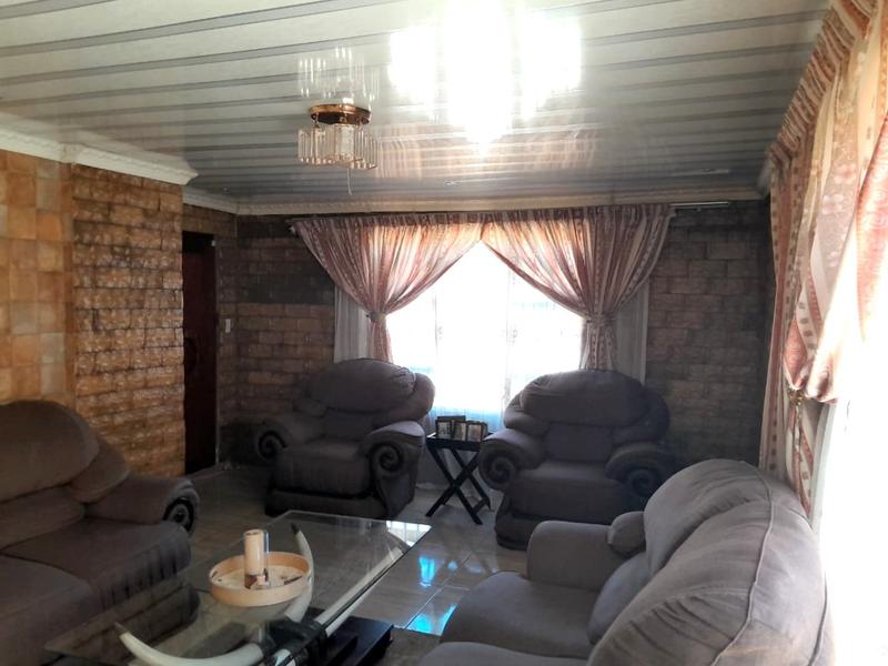 3 Bedroom Property for Sale in Protea Glen Gauteng
