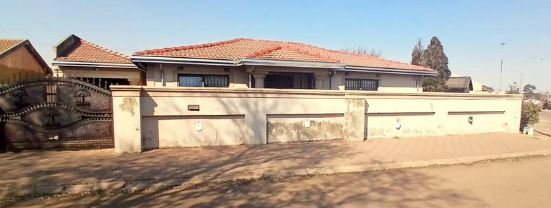 2 Bedroom Property for Sale in Tokoza Gauteng