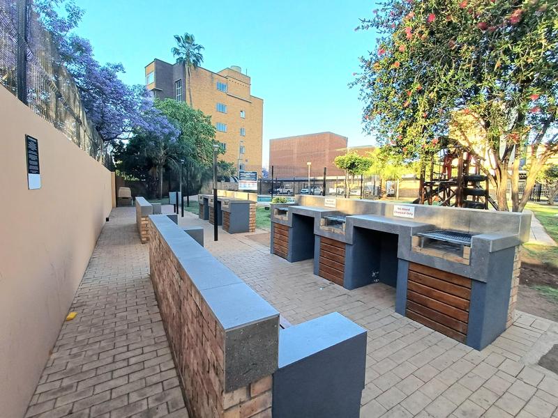 1 Bedroom Property for Sale in Sunnyside Gauteng