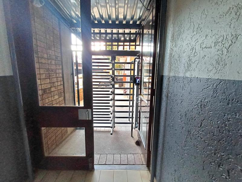 1 Bedroom Property for Sale in Sunnyside Gauteng