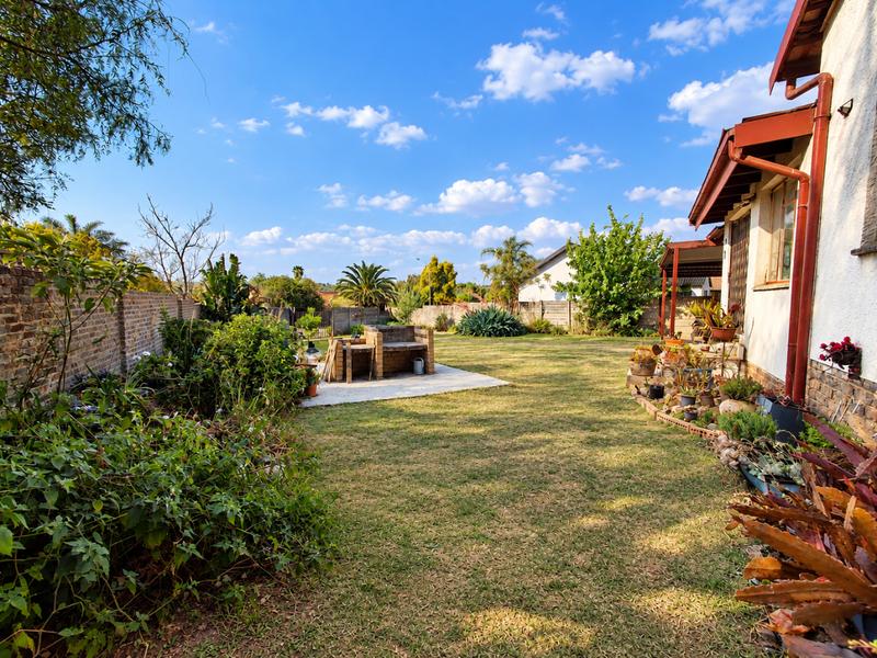 3 Bedroom Property for Sale in Birchleigh North Gauteng